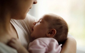 6 mẹo để chăm sóc trẻ sơ sinh trong mùa Đông