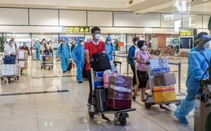 Y tế tuần qua: Hải Phòng, Hà Nội tạo điều kiện cho người về từ vùng dịch