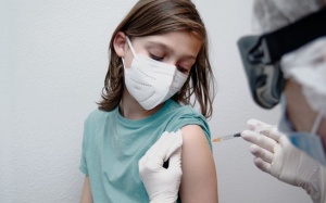 Những thông tin cần biết khi tiêm vaccine phòng COVID-19 cho trẻ em