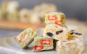 Bánh bông tuyết: Món ăn vặt ngon lành mà cực dễ làm