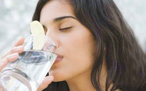 Tại sao bạn nên uống đủ nước trong mùa Đông?