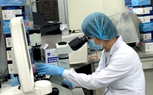 Thủ tướng: Kiểm soát người đến và đi qua nơi chịu ảnh hưởng của biến chủng Omicron