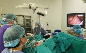 BV Hữu Nghị Việt Đức: Phẫu thuật thành công ca tạo hình âm đạo bằng đoạn ruột non tự thân