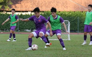 Thầy Park bắt nạt học trò, ĐT Việt Nam xem nhẹ trận gặp Campuchia