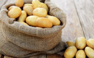 5 mẹo đơn giản bảo quản khoai tây không lo mọc mầm