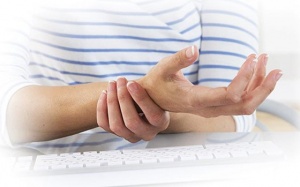 Rung giật cơ là triệu chứng của bệnh gì, có nguy hiểm không?