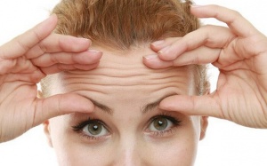 Bí quyết xóa mờ nếp nhăn bằng dầu dừa cho da mặt thêm căng mịn