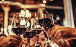 Bộ Y tế đề nghị tăng cường phòng, chống tác hại của rượu, bia dịp Tết Nhâm Dần