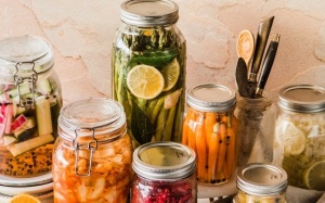 Mẹo bảo quản dưa muối trong ngày Tết lâu bị chua?