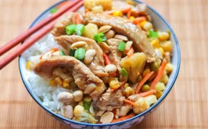 Công thức làm món thịt lợn xào rau củ đơn giản ngay tại nhà