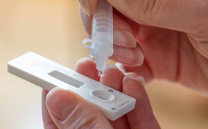 Test nhanh kháng nguyên tại nhà sao cho chính xác?