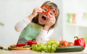 Chế độ ăn giúp tăng cường sức khỏe tinh thần của trẻ trong mùa dịch