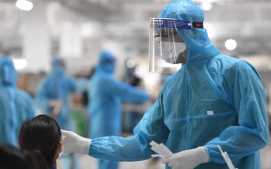 Tiến tới bình thường hóa, xem COVID-19 là bệnh đặc hữu