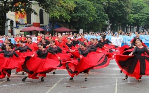 Vinamilk lan tỏa tinh thần “Sống khỏe, sống thanh xuân” 
