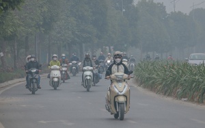 Bắc Bộ có mưa phùn, Nam Bộ nắng nóng