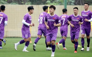 ĐT Việt Nam tập tễnh bước vào buổi tập đầu tiên