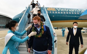 Miễn thị thực nhập cảnh Việt Nam cho công dân 13 nước từ ngày 15/3