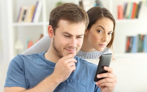 Tử vi thứ Ba (12/4/2022): Sư Tử không nên khiến người yêu ghen tuông