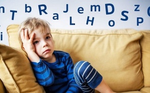 Trẻ chậm nói do ảnh hưởng từ dịch COVID-19: Cha mẹ nên làm gì?