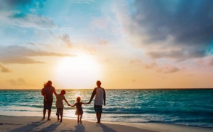 Tử vi thứ Sáu (22/4/2022): Song Tử nên dành nhiều thời gian cho gia đình