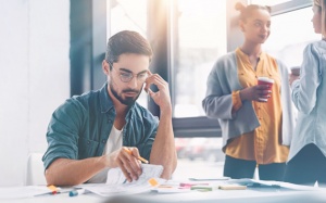 Tử vi thứ Tư (27/4/2022): Bọ Cạp nên trao đổi nhiều hơn với đồng nghiệp