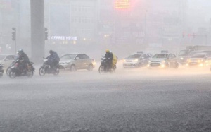 Nam Bộ mưa lớn cục bộ, chỉ số tia cực tím tại Bắc Bộ ở mức cao