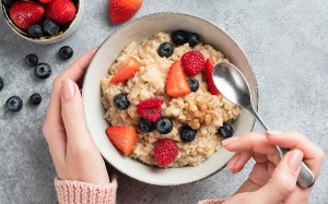 Ăn sáng thế nào để giúp não bộ nhạy bén?