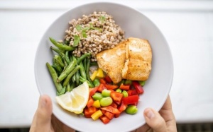 Thói quen ăn uống để giảm mỡ bụng và ngăn ngừa lão hóa