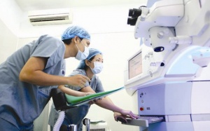 Không dừng thanh toán BHYT dịch vụ dùng máy đặt, máy mượn