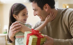 Dịp Quốc tế Thiếu nhi 1/6 tặng quà gì cho bé yêu?