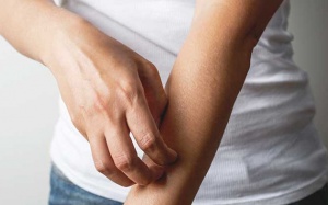 Người bệnh Parkinson bị đau thần kinh phải làm sao?