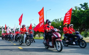 Nhiều địa phương không nhận vaccine, khởi động Hành trình đỏ năm 2022