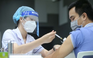 Vì sao cần tiêm mũi vaccine phòng COVID-19 mũi 3, mũi 4?