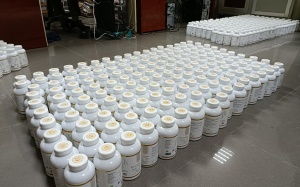 Phát hiện 'lò luyện' thực phẩm chức năng giả quy mô lớn