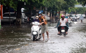 Bắc Bộ, Nam Bộ mưa dông diện rộng