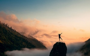 Tử vi thứ Hai (27/6/2022): Bọ Cạp nên cố giữ sự nhiệt tình trong cuộc sống