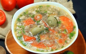 Gợi ý món ăn cho mùa nắng nóng: canh sấu thịt băm