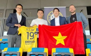 Chính thức ra mắt CLB mới, Quang Hải sẵn sàng chiến