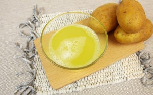 Nước ép khoai tây kích thích mọc tóc: Sử dụng như thế nào mới hiệu quả?