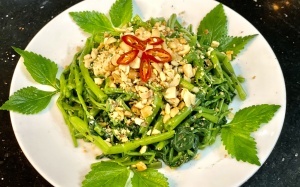 Nộm rau muống – Món thanh mát ngày Hè