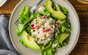 Thử ngay món salad cua cực ngon cho mùa Hè nóng nực