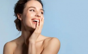 'Điểm mặt' 5 thói quen âm thầm hủy hoại làn da của bạn