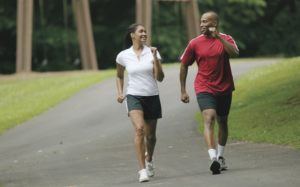 Chỉ đi bộ mỗi ngày có đủ để giúp bạn khỏe mạnh? 