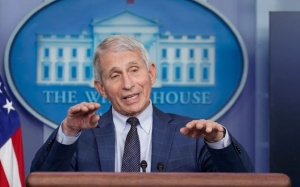 Chuyên gia Mỹ cảnh báo đối với người không 'cập nhật' vaccine COVID-19