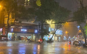 Đầu tuần, nhiều khu vực Bắc Bộ tiếp tục mưa dông