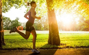 Những lưu ý “sống còn” khi chạy bộ trong thời tiết nắng nóng