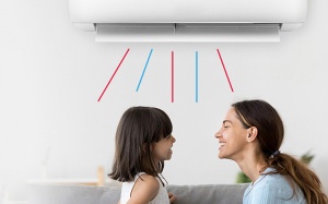 Trẻ bị viêm họng khi nằm điều hòa nhiều: Cha mẹ nên làm gì?