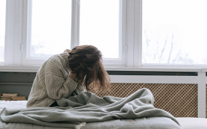 Mất ngủ kéo dài phải làm sao?