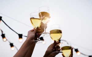 Tử vi thứ Sáu (2/9/2022): Song Tử có thể dành thời gian cho các hoạt động xã hội