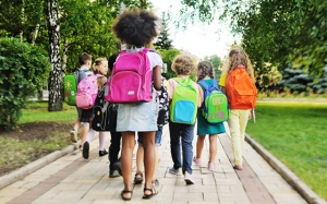 Nguy cơ và triệu chứng mắc bệnh đậu mùa khỉ ở trẻ em